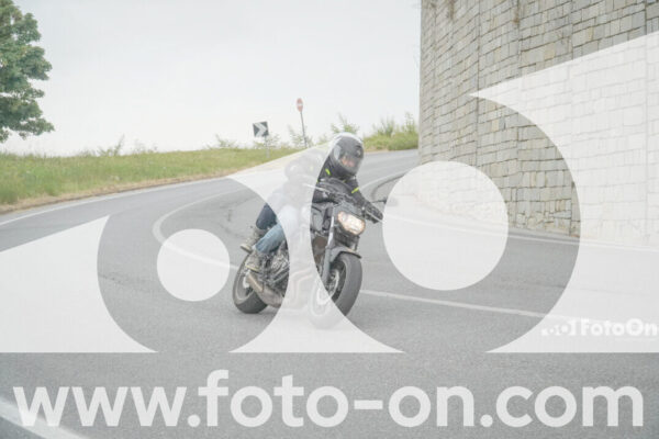 <h1 class="product-title">thumb_FF108554</h1>
