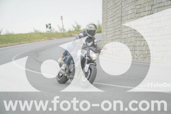 <h1 class="product-title">thumb_FF108560</h1>