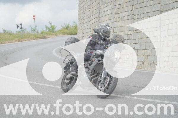 <h1 class="product-title">thumb_FF108561</h1>