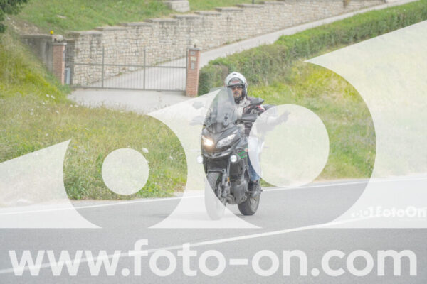 <h1 class="product-title">thumb_FF108567</h1>