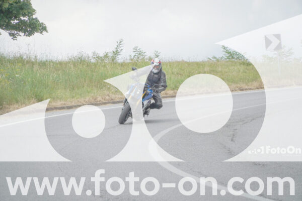 <h1 class="product-title">thumb_FF108582</h1>