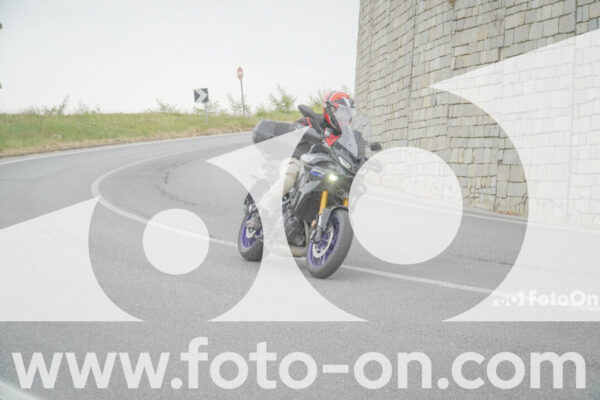 <h1 class="product-title">thumb_FF108585</h1>