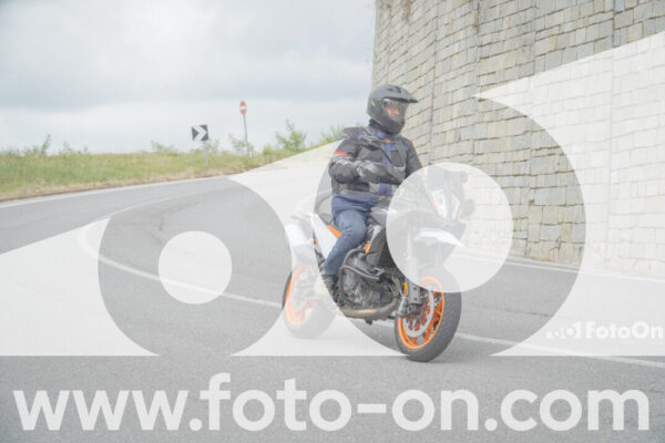 <h1 class="product-title">thumb_FF108631</h1>