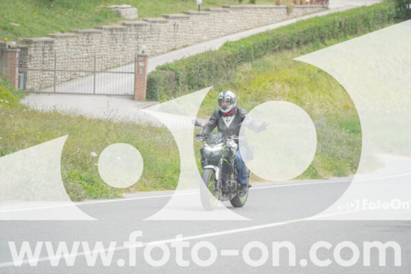 <h1 class="product-title">thumb_FF108657</h1>