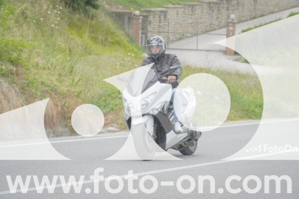 <h1 class="product-title">thumb_FF108674</h1>
