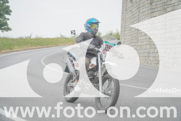 <h1 class="product-title">thumb_FF108698</h1>
