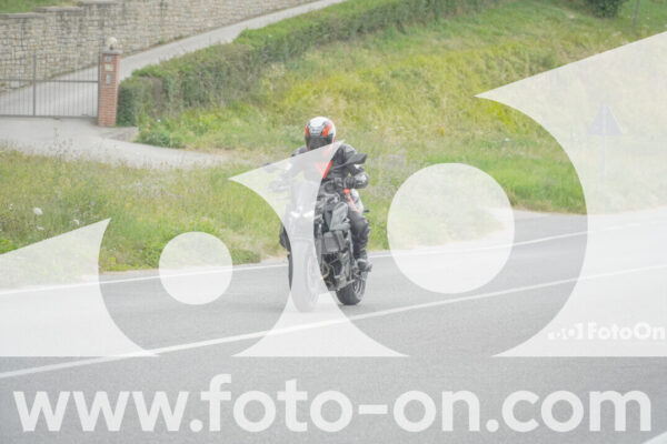 <h1 class="product-title">thumb_FF108741</h1>