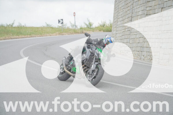 <h1 class="product-title">thumb_FF108790</h1>