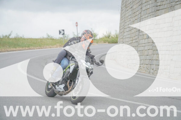 <h1 class="product-title">thumb_FF108799-1</h1>