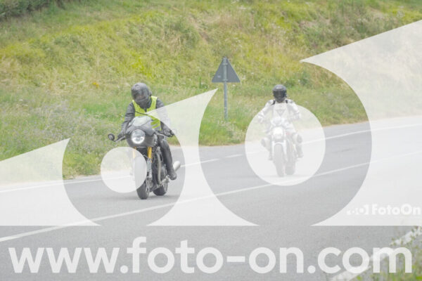<h1 class="product-title">thumb_FF108842</h1>