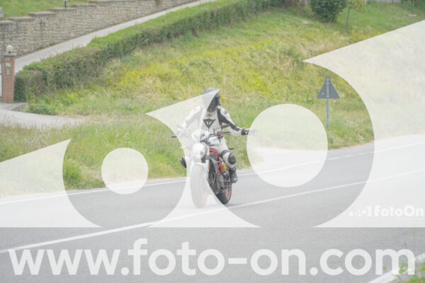 <h1 class="product-title">thumb_FF108845</h1>