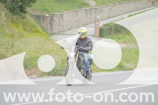 <h1 class="product-title">thumb_FF108897</h1>