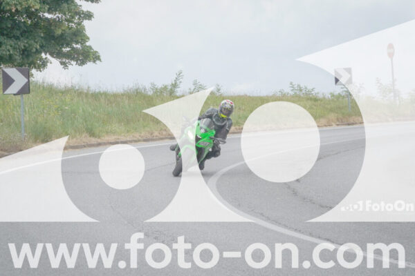 <h1 class="product-title">thumb_FF108923</h1>