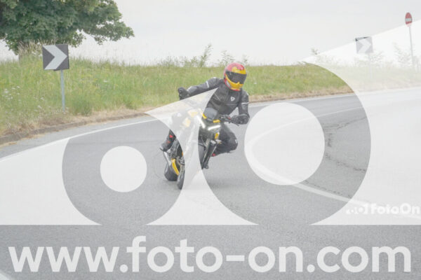 <h1 class="product-title">thumb_FF108940</h1>