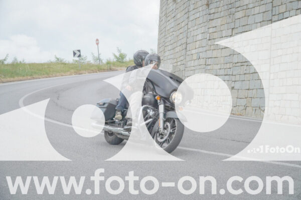 <h1 class="product-title">thumb_FF108949</h1>