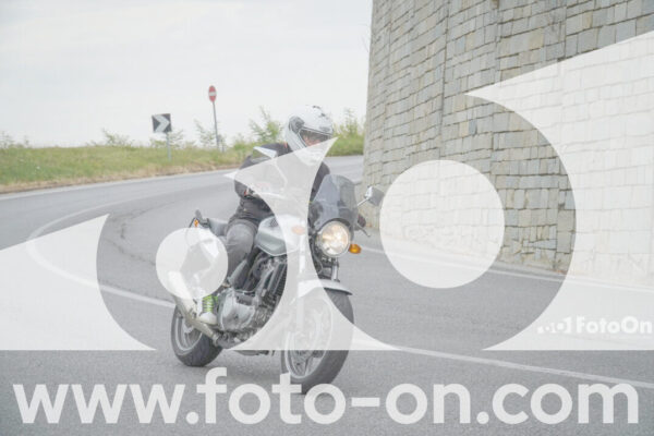 <h1 class="product-title">thumb_FF108954</h1>