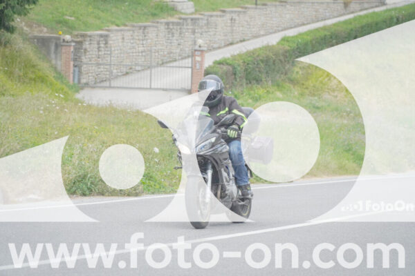 <h1 class="product-title">thumb_FF108958</h1>