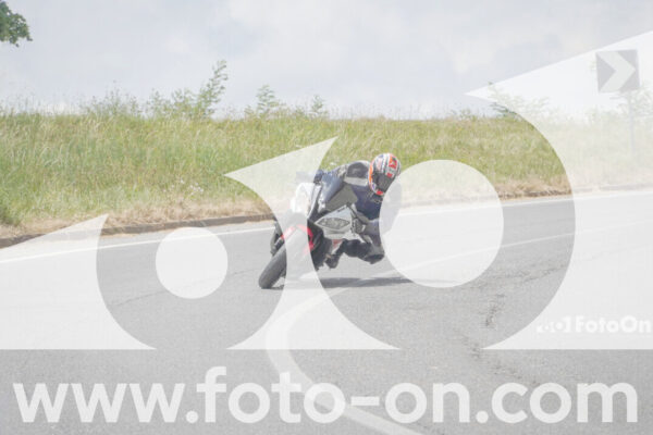 <h1 class="product-title">thumb_FF108980</h1>