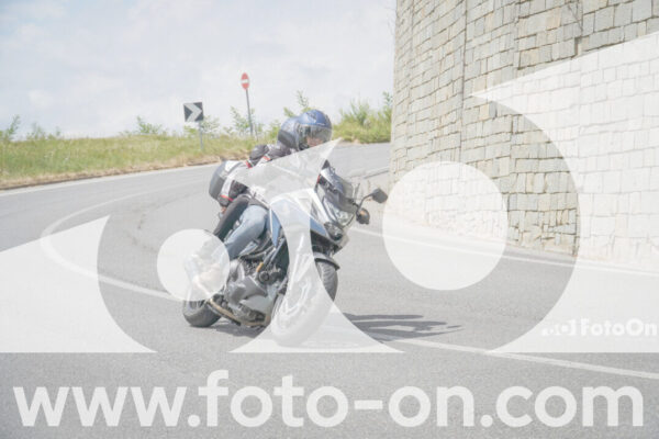 <h1 class="product-title">thumb_FF108990</h1>