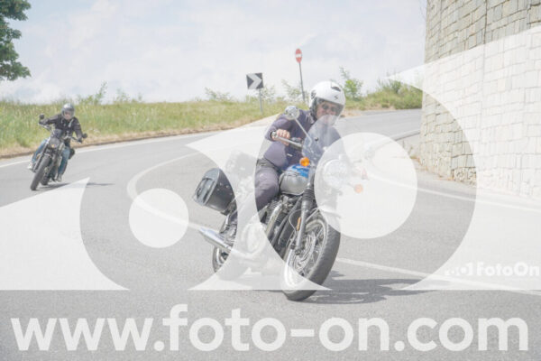 <h1 class="product-title">thumb_FF108999</h1>
