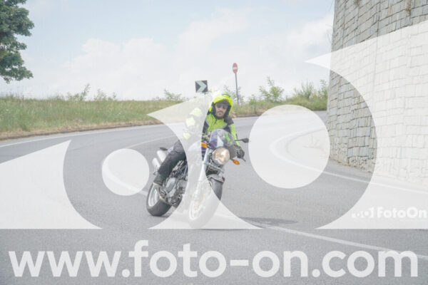 <h1 class="product-title">thumb_FF109025</h1>