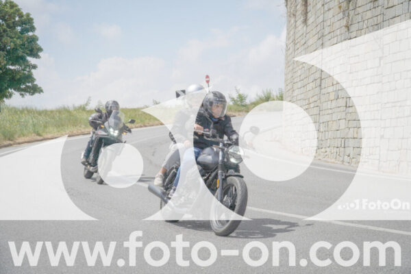 <h1 class="product-title">thumb_FF109028</h1>