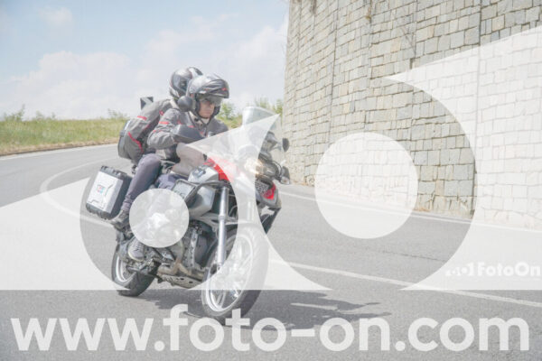 <h1 class="product-title">thumb_FF109033</h1>