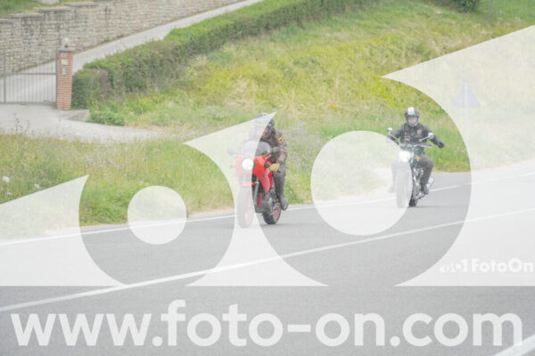 <h1 class="product-title">thumb_FF109044</h1>