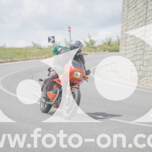thumb_FF109077-1