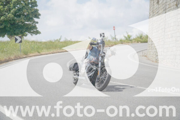 <h1 class="product-title">thumb_FF109079</h1>