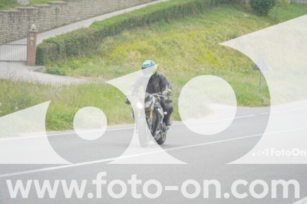 <h1 class="product-title">thumb_FF109084</h1>