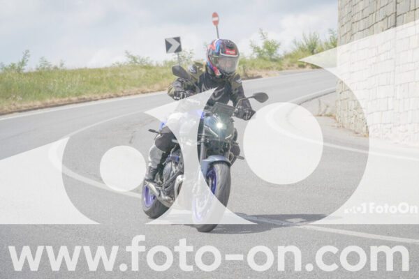 <h1 class="product-title">thumb_FF109087</h1>