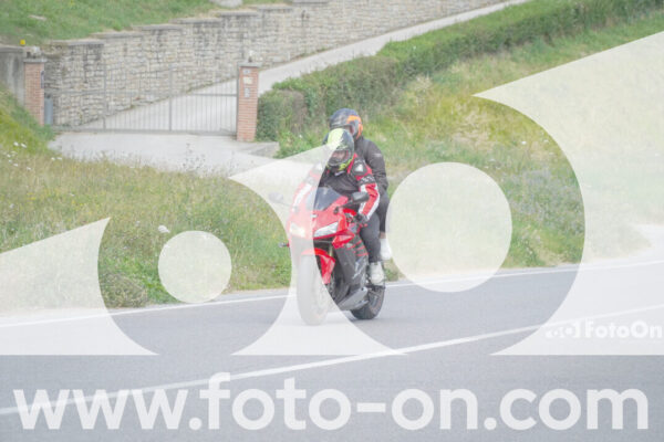<h1 class="product-title">thumb_FF109127-1</h1>