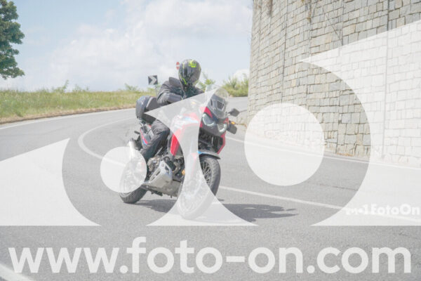 <h1 class="product-title">thumb_FF109171</h1>
