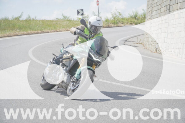 <h1 class="product-title">thumb_FF109213-1</h1>