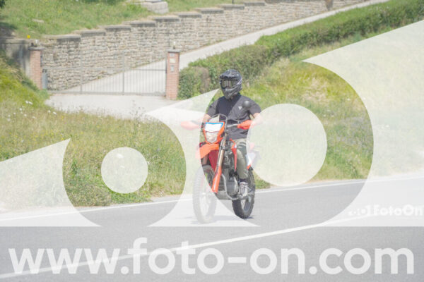 <h1 class="product-title">thumb_FF109216-1</h1>