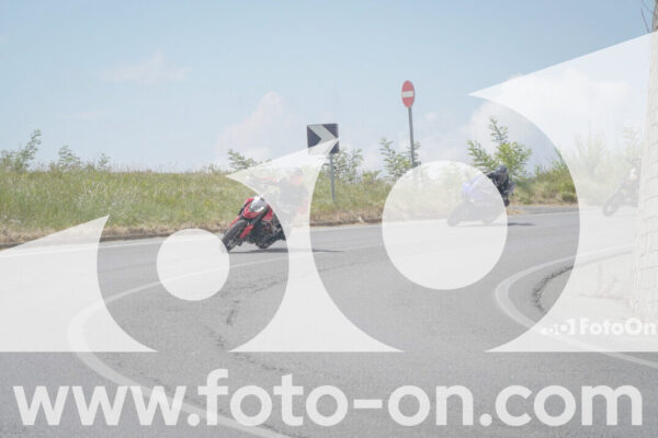 <h1 class="product-title">thumb_FF109228</h1>