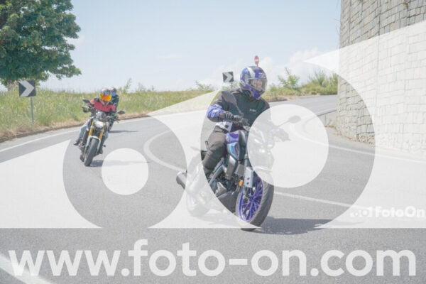 <h1 class="product-title">thumb_FF109249</h1>