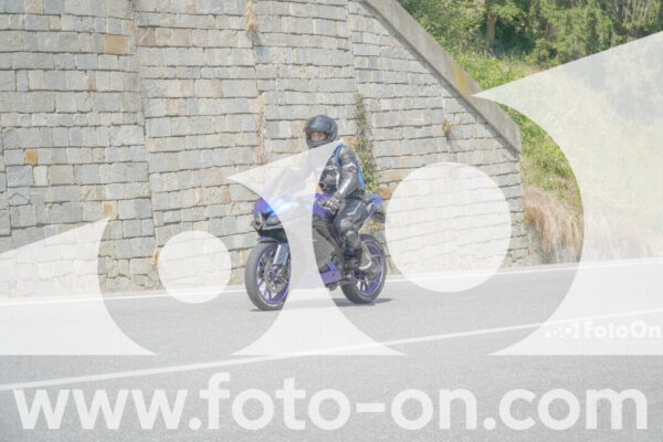 <h1 class="product-title">thumb_FF109263</h1>