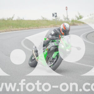 thumb_FF109302