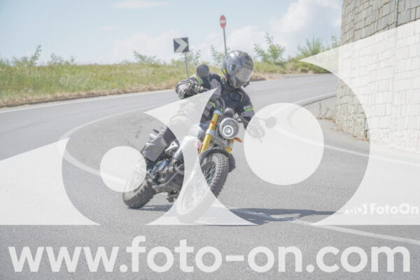 <h1 class="product-title">thumb_FF109305</h1>