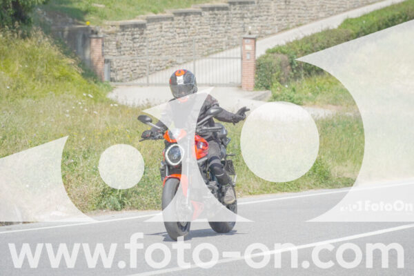 <h1 class="product-title">thumb_FF109324</h1>