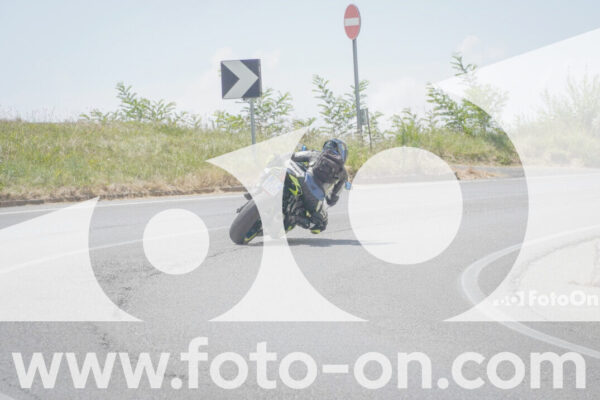 <h1 class="product-title">thumb_FF109384</h1>