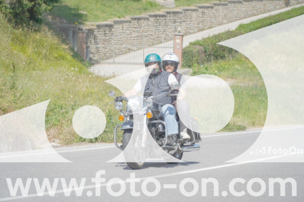 <h1 class="product-title">thumb_FF109386</h1>