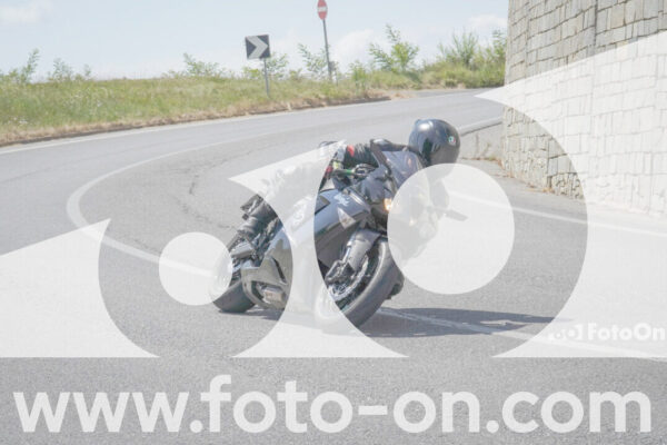 <h1 class="product-title">thumb_FF109390-1</h1>