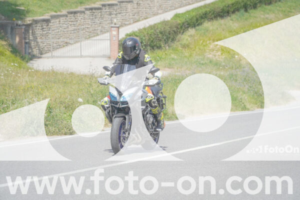 <h1 class="product-title">thumb_FF109412</h1>