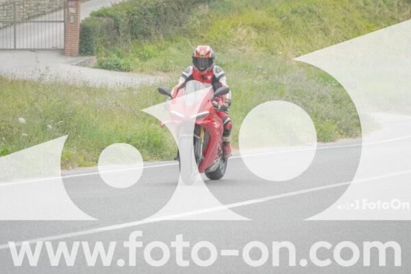 <h1 class="product-title">thumb_FF109457</h1>