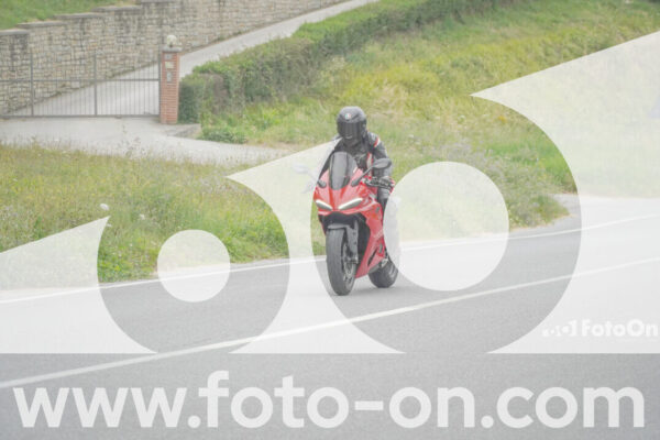 <h1 class="product-title">thumb_FF109461</h1>