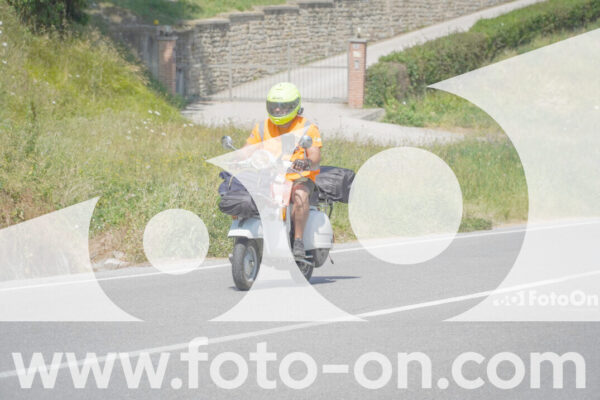 <h1 class="product-title">thumb_FF109463</h1>