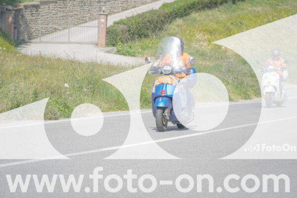 <h1 class="product-title">thumb_FF109467</h1>